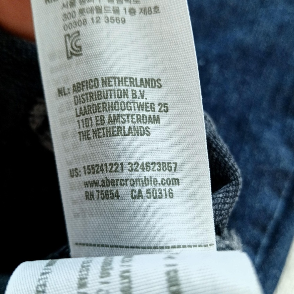 Abercrombie & Fitch Jeans Womens 16 Black 90s Straight Ultra High‎ Rise Ripped - Picture 10 of 10